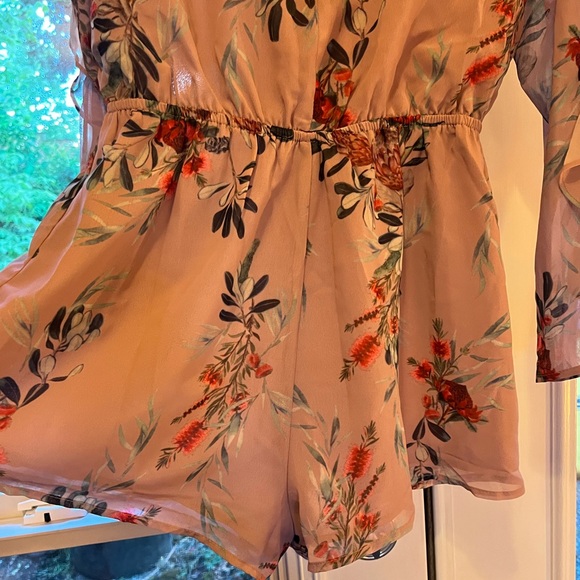 Floral romper - Picture 2 of 4